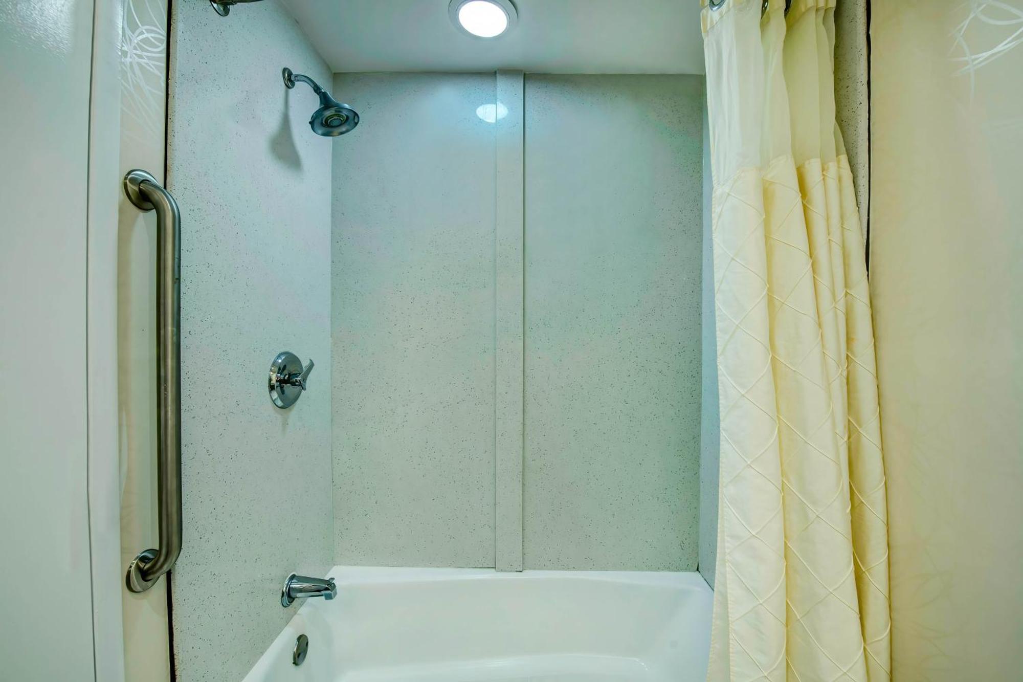 Motel 6 Atlanta, Ga - Midtown Экстерьер фото