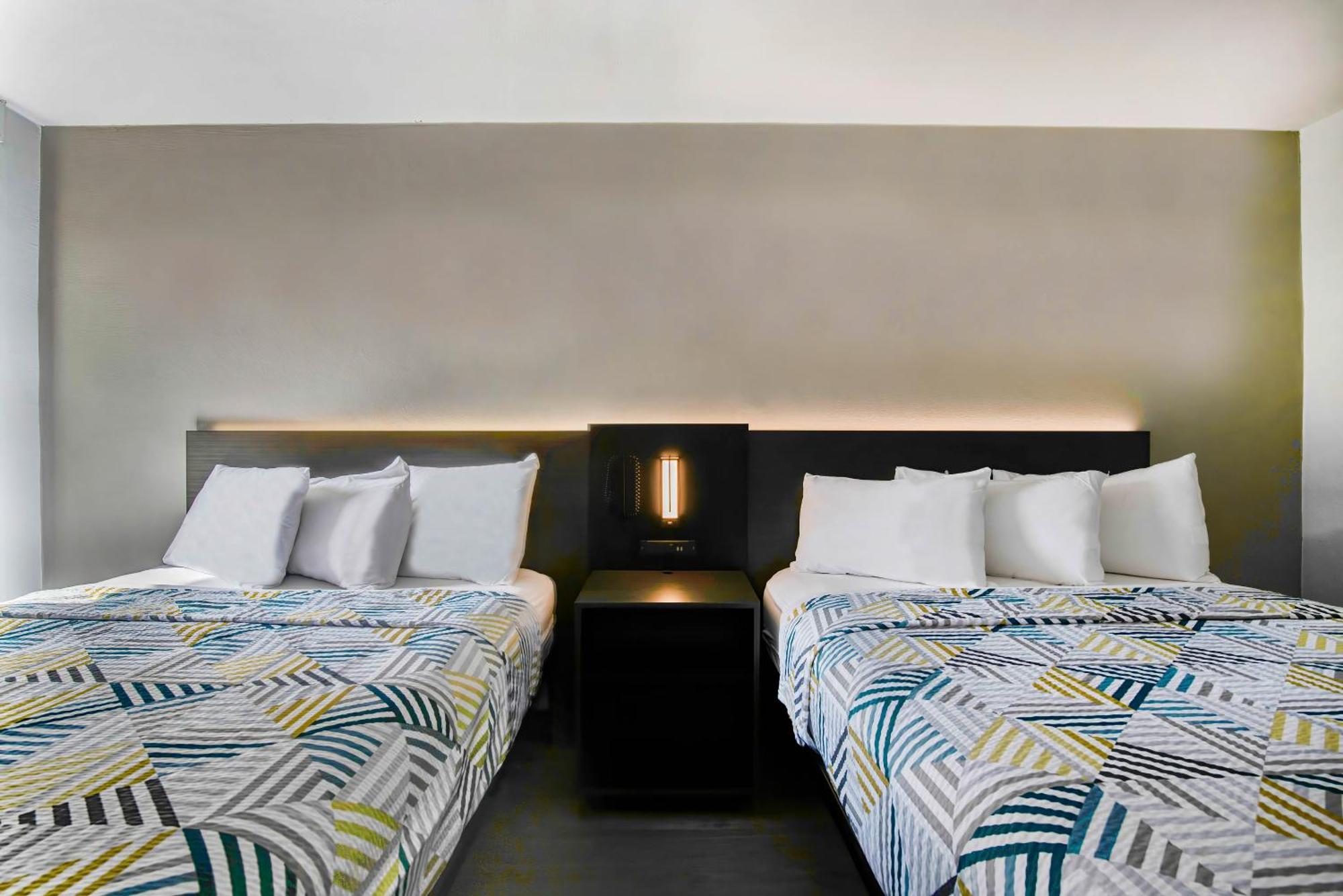 Motel 6 Atlanta, Ga - Midtown Экстерьер фото